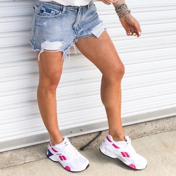 reebok aztrek woman